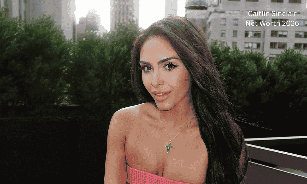 Caitlin Sinclair net worth – political journalist and television correspondent portrait in 2026
