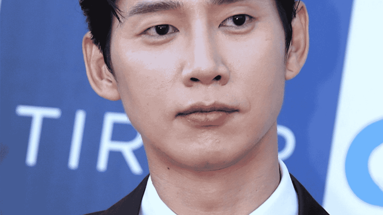 Park Sung-hoon South Korean actor known for The Glory, Queen of Tears, and Squid Game