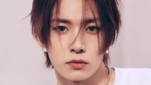 Lee Hee-seung net worth 2026 and music career