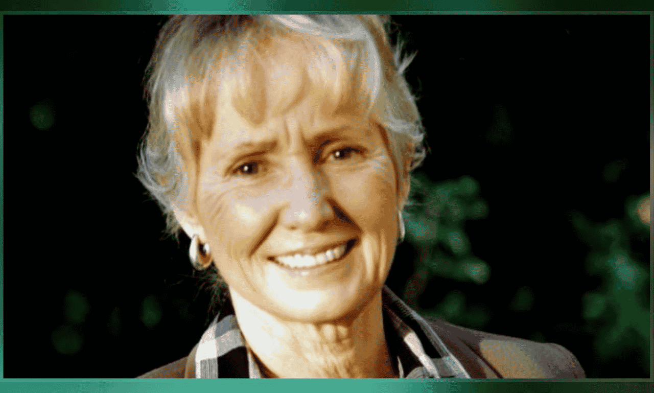 Lola Van Wagenen net worth and career